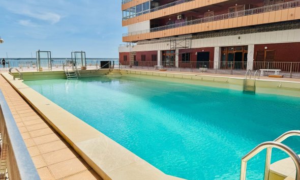 Resale - Apartment - Torrevieja - Playa del Acequión
