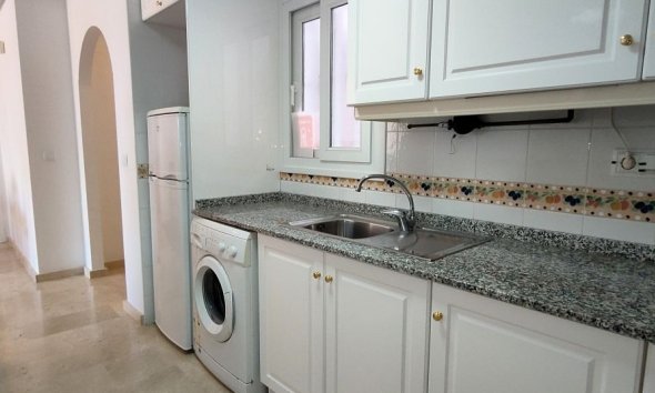 Resale - Apartment - Orihuela Costa - Villamartin