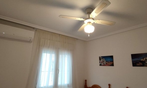 Resale - Apartment - Orihuela Costa - Villamartin