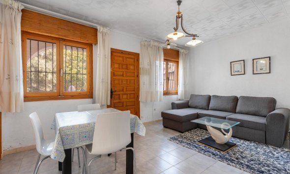 Resale - Villa - Torrevieja - La siesta