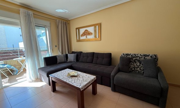 Resale - Apartment - Torrevieja - Playa del cura