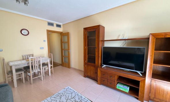 Resale - Apartment - Torrevieja - Playa del cura