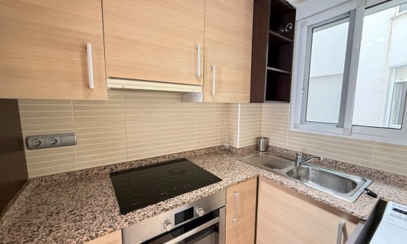 Resale - Apartment - Torrevieja - Playa del cura