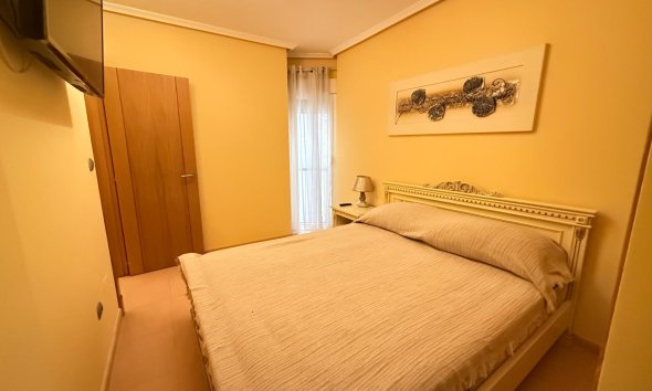 Resale - Apartment - Torrevieja - Playa del cura