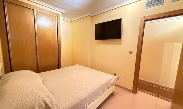 Resale - Apartment - Torrevieja - Playa del cura