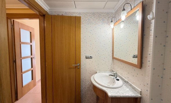 Resale - Apartment - Torrevieja - Playa del cura