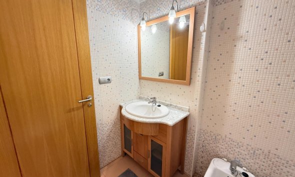 Resale - Apartment - Torrevieja - Playa del cura