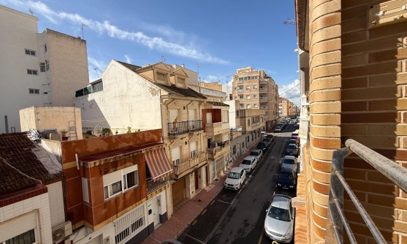 Resale - Apartment - Torrevieja - Playa del cura