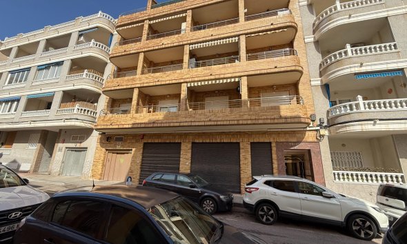 Resale - Apartment - Torrevieja - Playa del cura