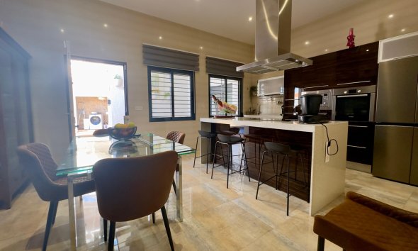 Resale - Villa - Pilar de la Horadada - Torre de la Horadada