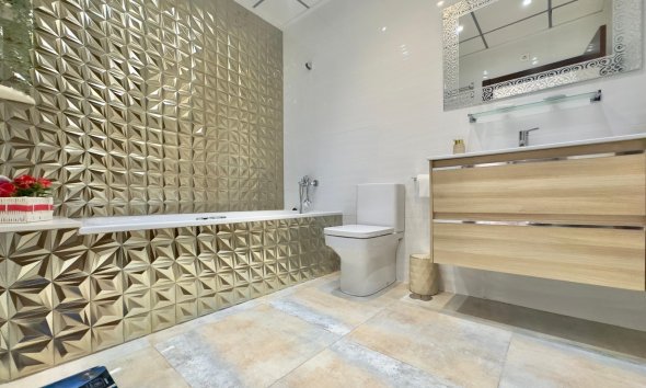 Resale - Villa - Pilar de la Horadada - Torre de la Horadada