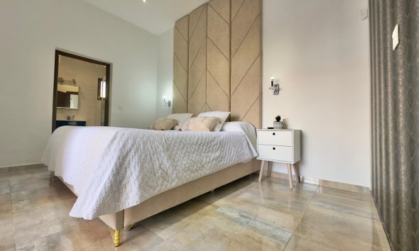 Resale - Villa - Pilar de la Horadada - Torre de la Horadada