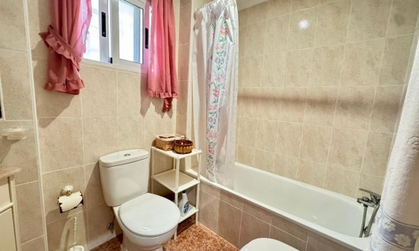 Resale - Villa - Torrevieja - Los Balcones - Los Altos del Edén