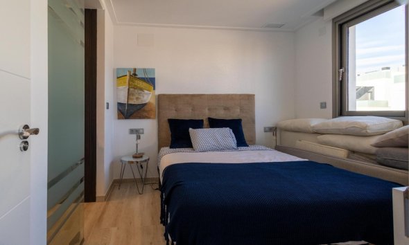 Resale - Villa - Orihuela Costa - Pau 26