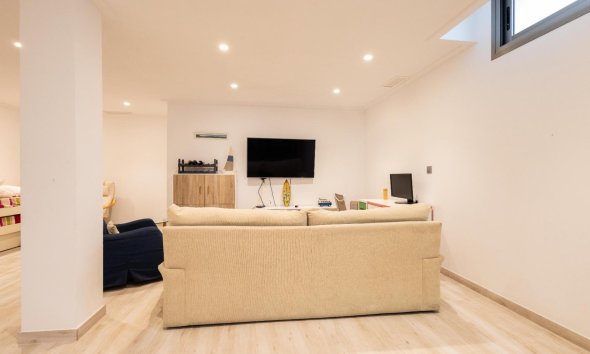 Resale - Villa - Orihuela Costa - Pau 26