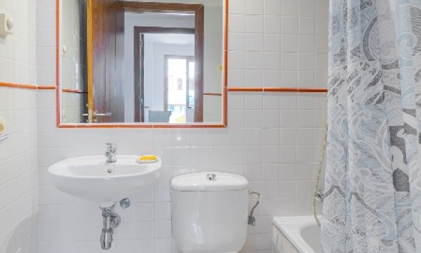 Resale - Apartment - Punta Prima