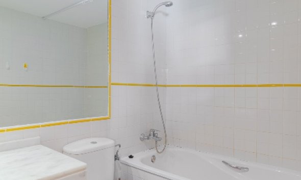 Resale - Apartment - Punta Prima