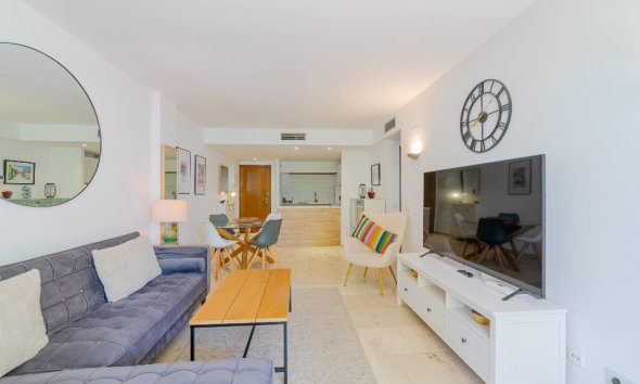 Resale - Apartment - Punta Prima
