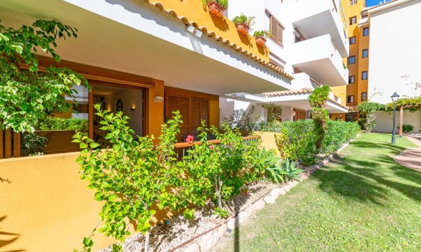 Resale - Apartment - Punta Prima