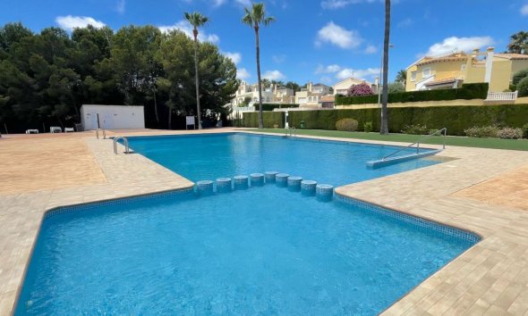 Resale - Terraced house / Townhouse - Orihuela Costa - Villamartin
