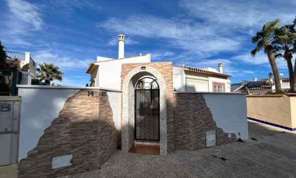 Resale - Terraced house / Townhouse - Orihuela Costa - Villamartin