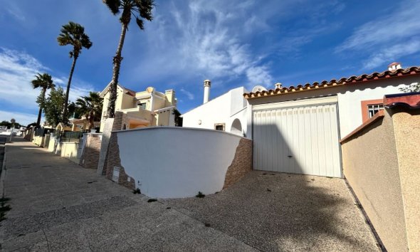 Resale - Terraced house / Townhouse - Orihuela Costa - Villamartin