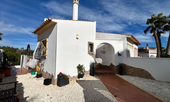 Resale - Terraced house / Townhouse - Orihuela Costa - Villamartin
