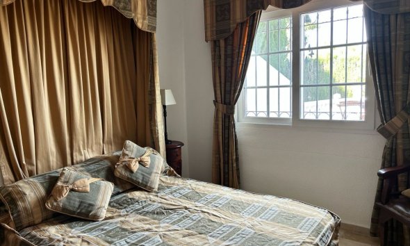 Resale - Terraced house / Townhouse - Orihuela Costa - Villamartin