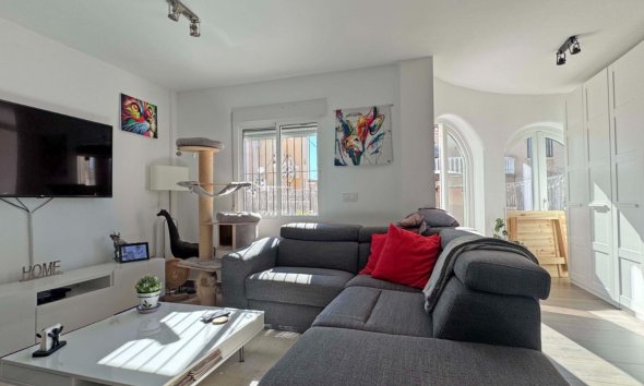 Resale - Terraced house / Townhouse - Orihuela Costa - Villamartín