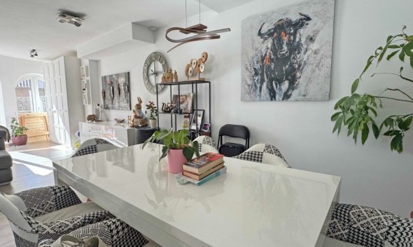 Resale - Terraced house / Townhouse - Orihuela Costa - Villamartín