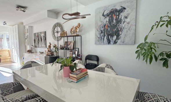 Resale - Terraced house / Townhouse - Orihuela Costa - Villamartín