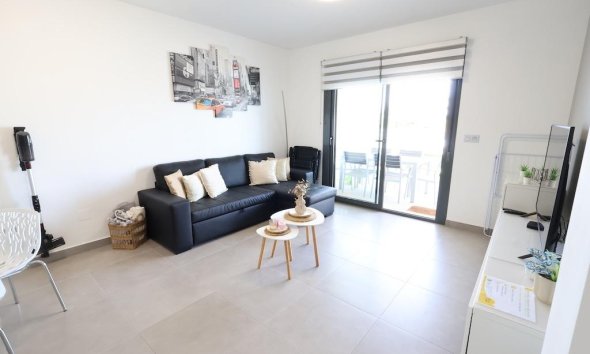 Resale - Bungalow - Pilar de la Horadada - Zona Pueblo