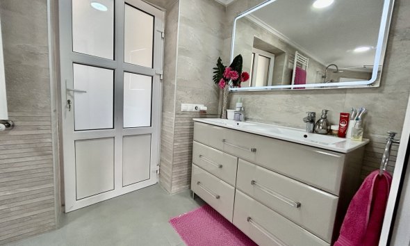 Resale - Villa - Orihuela Costa - Cabo Roig