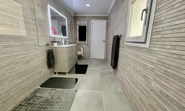 Resale - Villa - Orihuela Costa - Cabo Roig