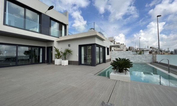 Resale - Villa - San Miguel de Salinas - Costa Blanca