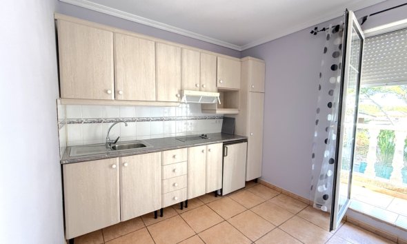 Resale - Villa - Pilar de la Horadada - Costa Blanca