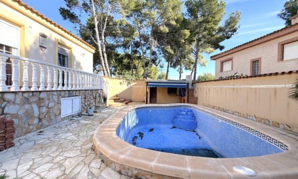 Resale - Villa - Pilar de la Horadada - Costa Blanca