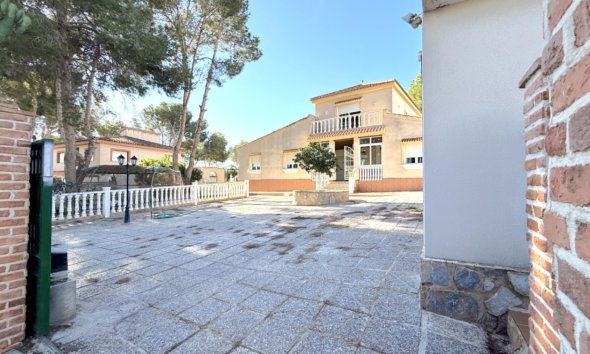 Resale - Villa - Pilar de la Horadada - Costa Blanca