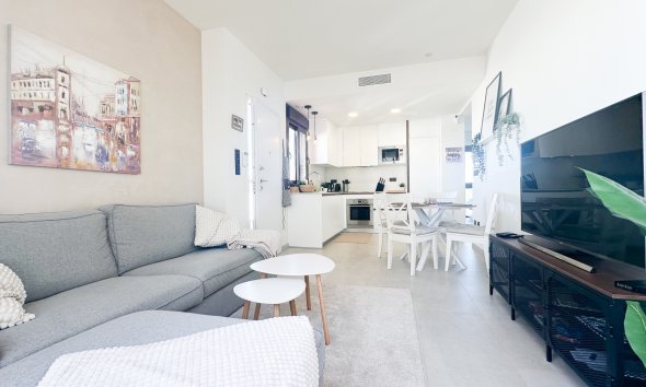 Resale - Apartment - Torrevieja - Los Balcones