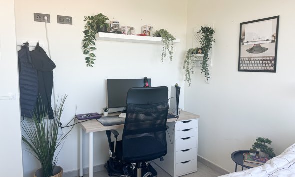 Resale - Apartment - Torrevieja - Los Balcones