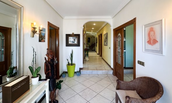 Resale - Villa - La Mata