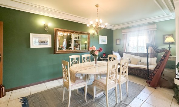 Resale - Villa - La Mata