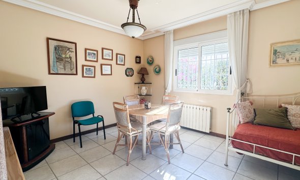 Resale - Villa - La Mata