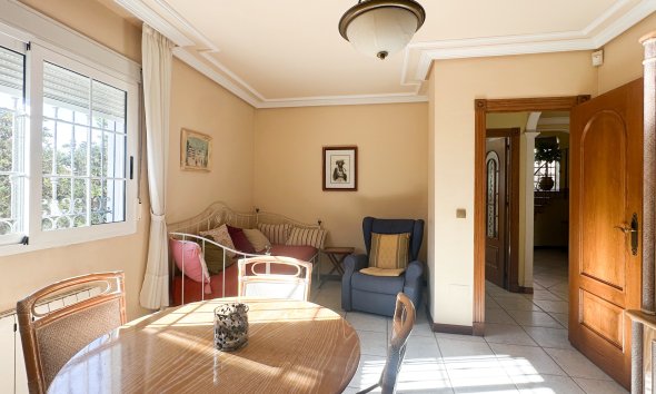 Resale - Villa - La Mata