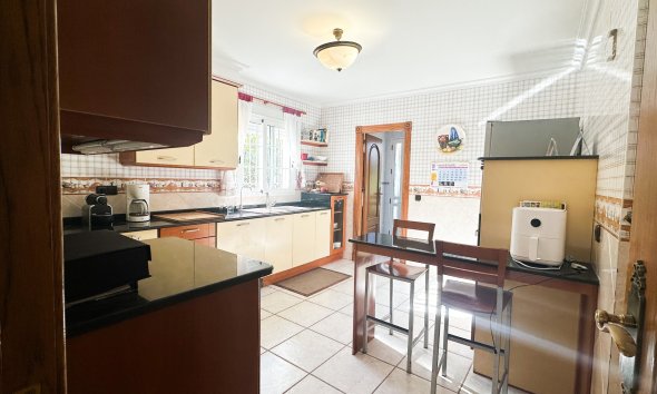 Resale - Villa - La Mata