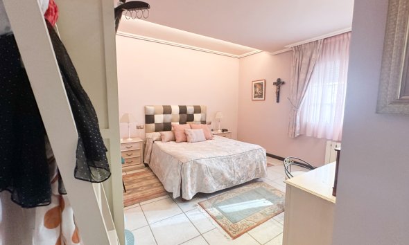 Resale - Villa - La Mata