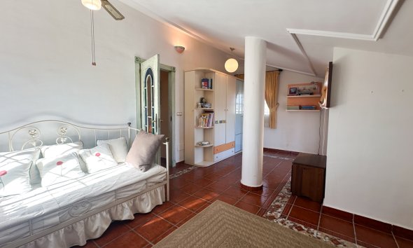 Resale - Villa - La Mata