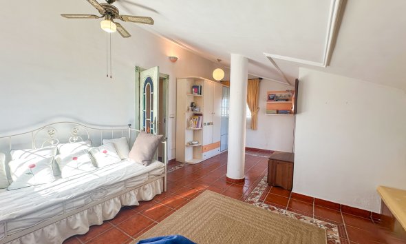 Resale - Villa - La Mata