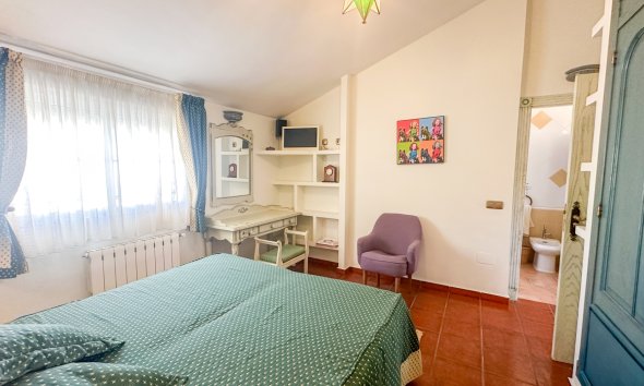 Resale - Villa - La Mata