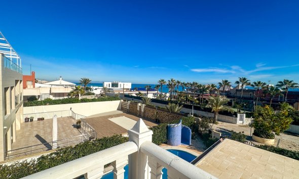 Resale - Villa - La Mata
